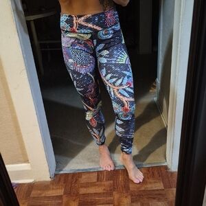 Colorful Patterned Lotus Leggings